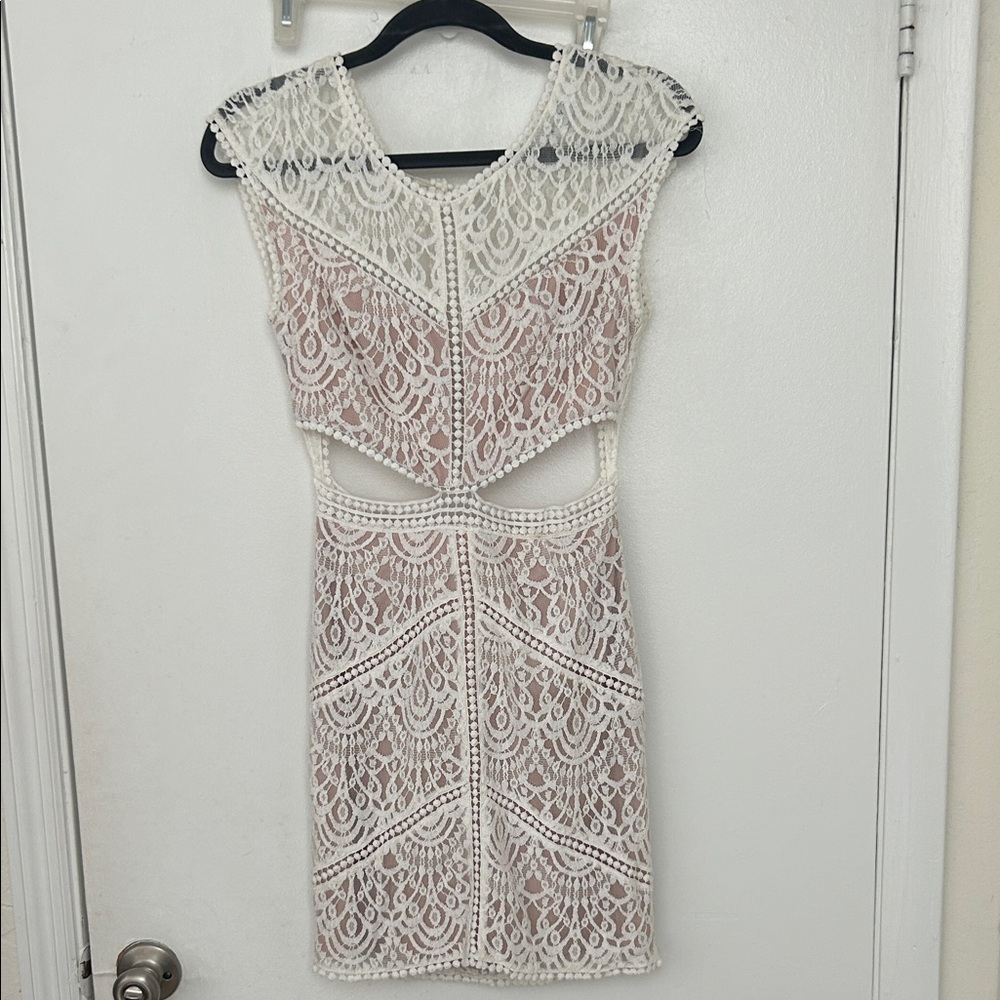 Elegant White Lace Dress